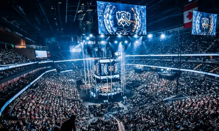 From Fields to Screens: The Explosion of E-Sports in 2025